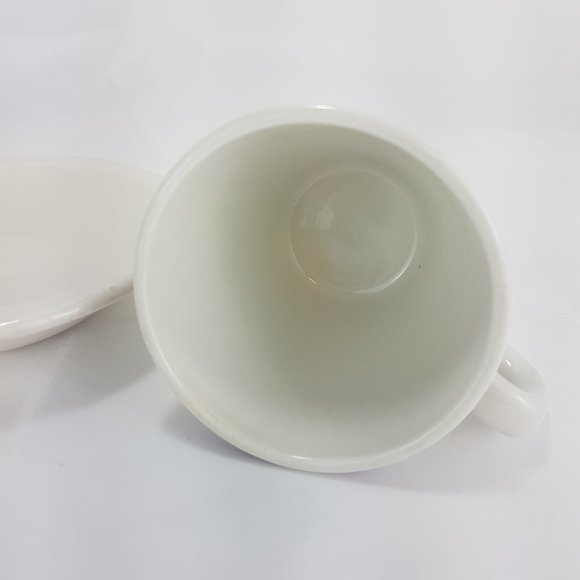 Vintage Yellowknife Inn DUDSON Cup and Saucer Polar Bear Northwest Territories - Picture 12 of 16